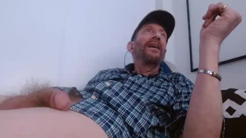 Snapshot of pgrower chatting on April 24, 2026, 11:23 am pgrower online show from April 24, 2026, 11:23 am