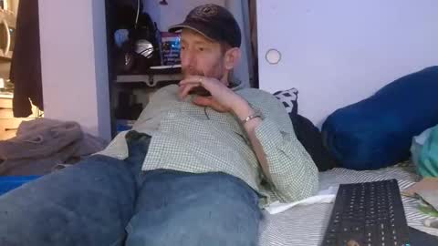 Snapshot of pgrower chatting on June 1, 2026, 4:03 am pgrower online show from June 1, 2026, 4:03 am