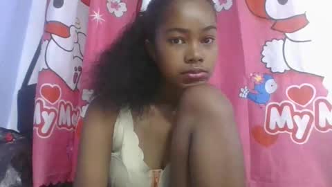 phania185885 online show from April 16, 2026, 4:35 am