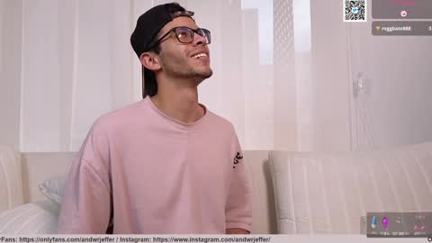 Snapshot of phantom_bigger1 chatting on December 9, 2024, 9:16 pm phantom_bigger1 online show from December 9, 2024, 9:16 pm