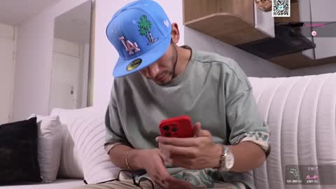 Snapshot of phantom_bigger1 chatting on January 27, 2025, 1:30 pm phantom_bigger1 online show from January 27, 2025, 1:30 pm