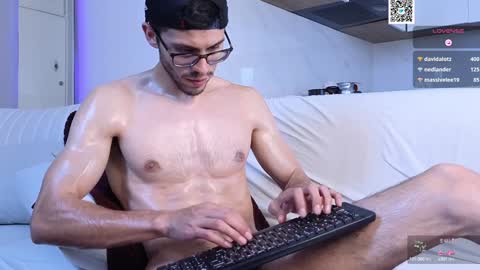 Snapshot of phantom_bigger1 chatting on January 30, 2025, 5:17 pm phantom_bigger1 online show from January 30, 2025, 5:17 pm