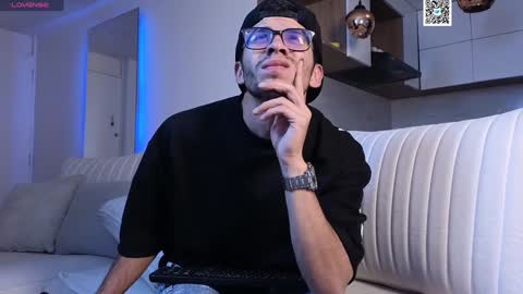 Snapshot of phantom_bigger1 chatting on January 31, 2025, 11:13 am phantom_bigger1 online show from January 31, 2025, 11:13 am