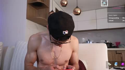 Snapshot of phantom_bigger1 chatting on February 13, 2025, 5:22 pm phantom_bigger1 online show from February 13, 2025, 5:22 pm