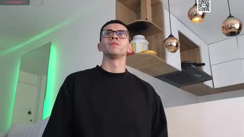 Snapshot of phantom_bigger1 chatting on February 27, 2025, 12:34 pm phantom_bigger1 online show from February 27, 2025, 12:34 pm