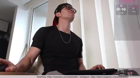 Snapshot of phantom_bigger1 chatting on October 6, 2025, 1:08 pm phantom_bigger1 online show from October 6, 2025, 1:08 pm