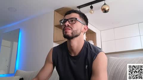 phantom_bigger1 online show from February 13, 2026, 5:20 pm