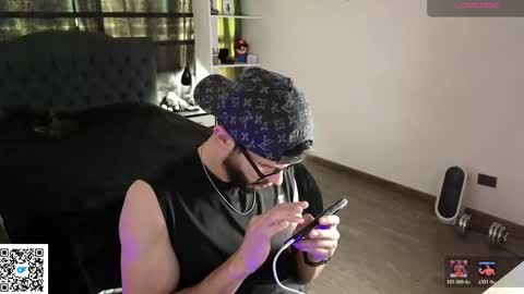 phantom_bigger1 online show from May 16, 2026, 6:39 pm