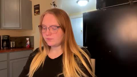 PhatAssBlond online show from February 5, 2025, 5:31 pm