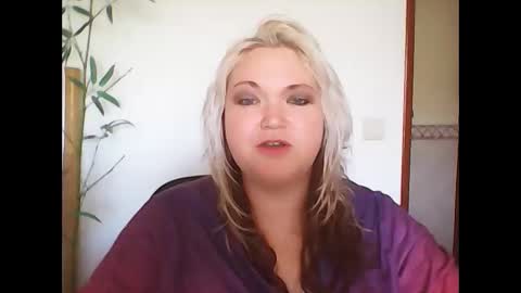 phatpcat73 online show from April 2, 2026, 1:53 pm