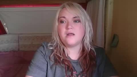 phatpcat73 online show from April 12, 2026, 1:16 pm