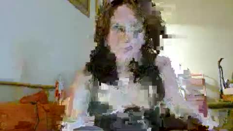 Pheebs online show from November 24, 2025, 4:01 am