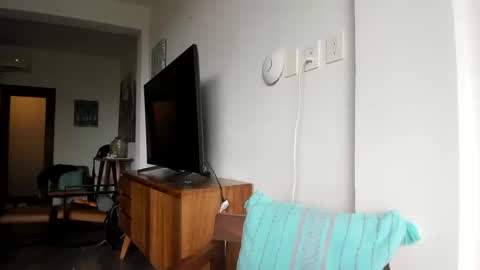 Jasmine Juice online show from October 10, 2025, 9:47 pm