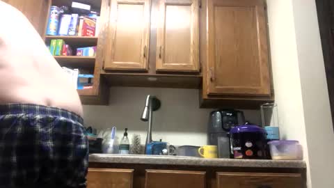 Phil online show from October 18, 2025, 2:58 am