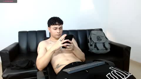 Snapshot of philip_jons chatting on April 2, 2026, 9:12 pm Philip online show from April 2, 2026, 9:12 pm