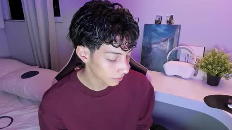 Snapshot of philipe_moonlight_ chatting on December 3, 2025, 6:21 am Phil. INDEPENDENT MODEL online show from December 3, 2025, 6:21 am