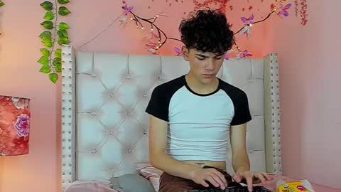 Snapshot of philippsx chatting on February 13, 2026, 3:35 am PHILLIP online show from February 13, 2026, 3:35 am