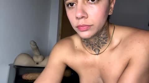 PHILLIP online show from October 5, 2025, 12:25 pm