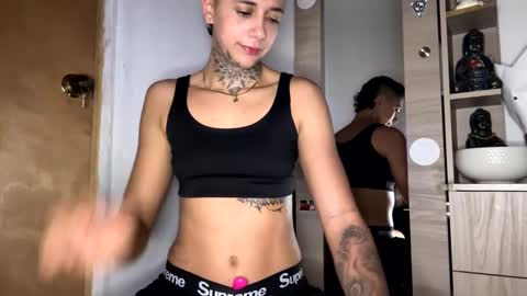 PHILLIP online show from October 7, 2025, 12:13 pm