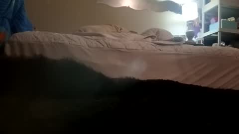 phillipdee online show from November 4, 2025, 6:29 pm