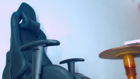 phlilloyhighclouds online show from February 14, 2026, 1:30 pm