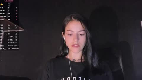 phoenixx_x online show from February 2, 2025, 10:06 pm