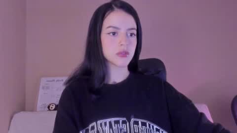 Snapshot of phoenixx_x chatting on March 24, 2026, 5:07 pm phoenixx_x online show from March 24, 2026, 5:07 pm
