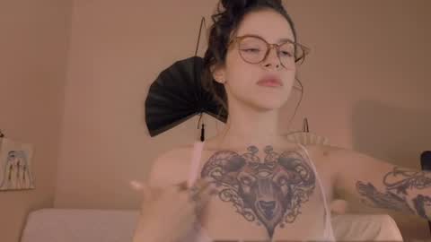 Snapshot of phoenixx_x chatting on April 21, 2026, 2:51 am phoenixx_x online show from April 21, 2026, 2:51 am