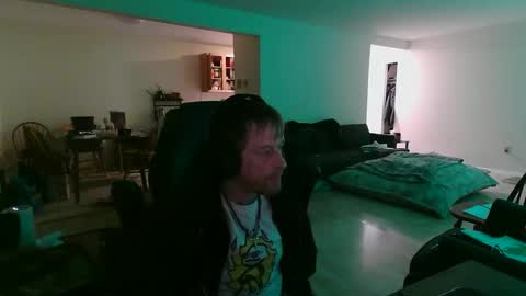 Snapshot of phrostdd chatting on May 4, 2026, 2:29 am FrankenDaddy online show from May 4, 2026, 2:29 am