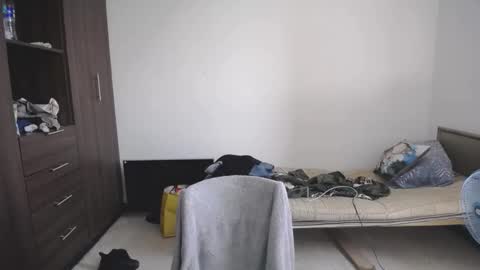 izzy online show from April 4, 2026, 4:15 pm