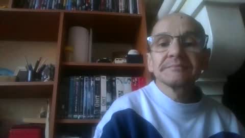 pichoun71 online show from December 20, 2024, 8:17 am