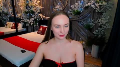 Snapshot of pieceofinspiration chatting on January 30, 2025, 12:39 am Emelie online show from January 30, 2025, 12:39 am