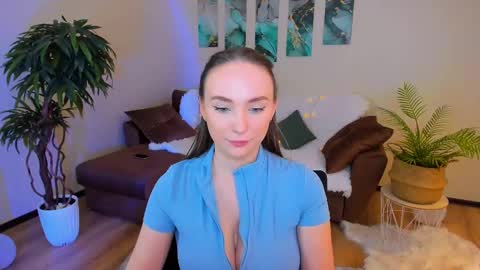 Snapshot of pieceofinspiration chatting on February 27, 2025, 10:31 pm Emelie online show from February 27, 2025, 10:31 pm