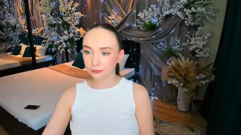 Snapshot of pieceofinspiration chatting on March 12, 2025, 4:35 pm Emelie online show from March 12, 2025, 4:35 pm