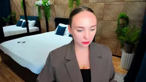 Snapshot of pieceofinspiration chatting on September 8, 2025, 4:28 pm Emelie online show from September 8, 2025, 4:28 pm