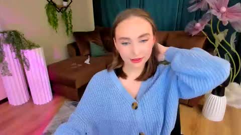 Snapshot of pieceofinspiration chatting on September 17, 2025, 7:26 pm Emelie online show from September 17, 2025, 7:26 pm