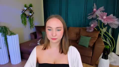 Snapshot of pieceofinspiration chatting on September 24, 2025, 10:29 am Emelie online show from September 24, 2025, 10:29 am