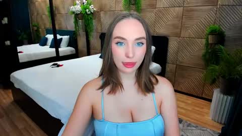 Snapshot of pieceofinspiration chatting on September 29, 2025, 8:13 pm Emelie online show from September 29, 2025, 8:13 pm