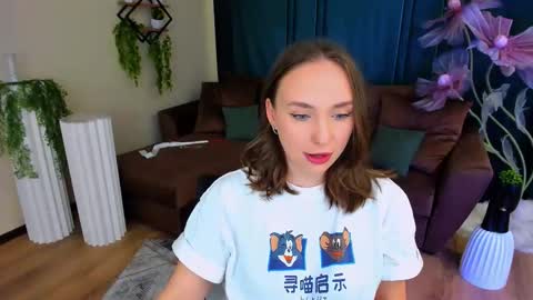 Snapshot of pieceofinspiration chatting on October 15, 2025, 7:36 pm Emelie online show from October 15, 2025, 7:36 pm