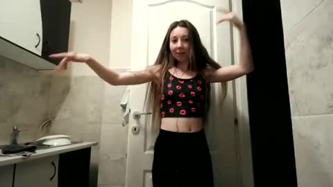 Moonie online show from December 13, 2025, 10:48 pm