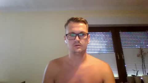 Snapshot of piercingsxxx chatting on July 3, 2026, 2:45 pm piercingsxxx online show from July 3, 2026, 2:45 pm
