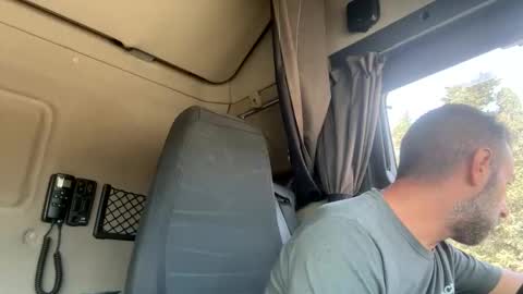 Snapshot of pierotu chatting on September 17, 2025, 8:16 am pierotu online show from September 17, 2025, 8:16 am