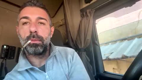 pierotu online show from November 20, 2025, 9:09 am