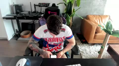 Snapshot of pierrefitch chatting on February 25, 2025, 8:30 pm Pierre Fitch online show from February 25, 2025, 8:30 pm