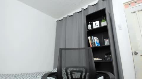 Pierre online show from March 8, 2025, 1:25 pm