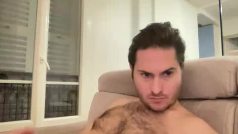 Snapshot of pierrot462900 chatting on January 22, 2025, 4:33 pm pierrot462900 online show from January 22, 2025, 4:33 pm