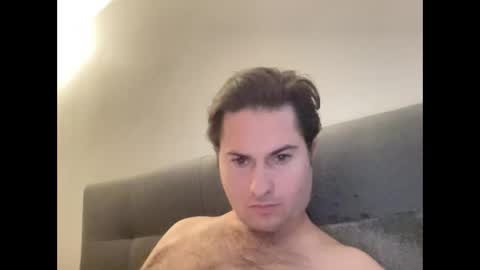 Snapshot of pierrot462900 chatting on October 28, 2025, 3:21 am pierrot462900 online show from October 28, 2025, 3:21 am