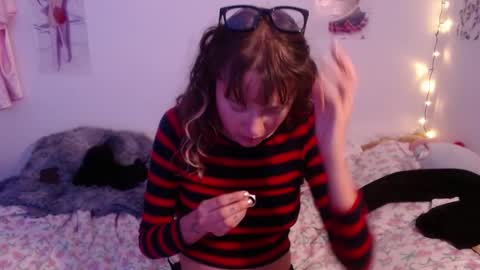 Snapshot of pikawiii chatting on December 30, 2024, 10:01 pm ill be back on monday 18th of november online show from December 30, 2024, 10:01 pm