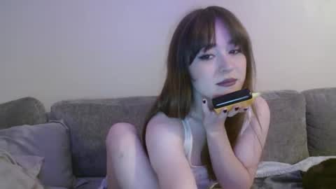 Snapshot of pillogoddess chatting on March 5, 2025, 5:29 am PilloGoddess online show from March 5, 2025, 5:29 am