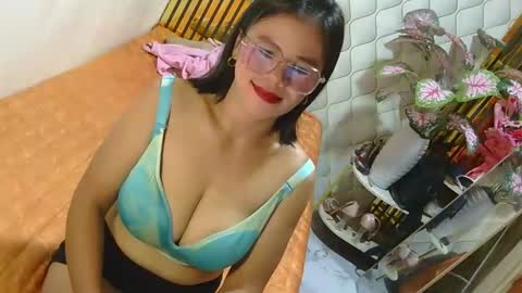 Snapshot of pinay_flor chatting on May 29, 2026, 8:45 am IM FLOR online show from May 29, 2026, 8:45 am